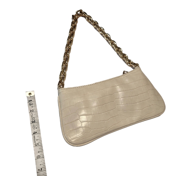 Zara Cream and Gold Clutch with Elegant Detailing - Picture 11 of 11